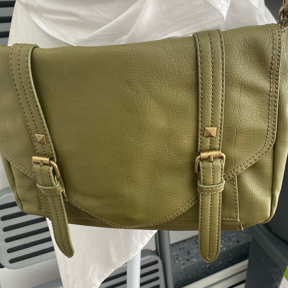 Carlos cross body